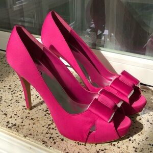 NWT Peep-toe Platform Pumps